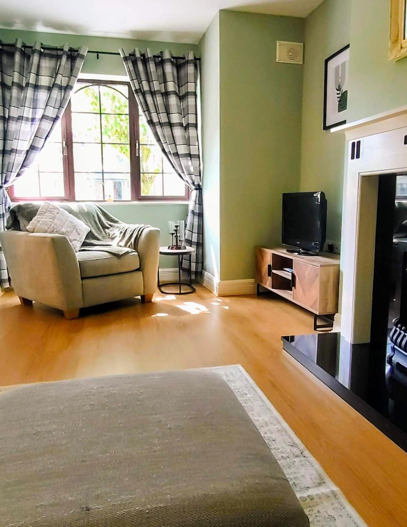 Rynn Haven - Enchanting Townhouse Lough Rynn Mohill Esterno foto